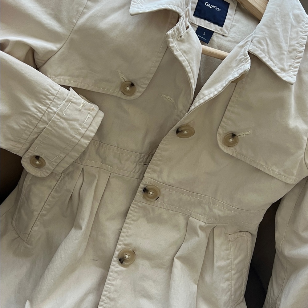 GAP Off-White Button-Up Jacket - Picture 4 of 8